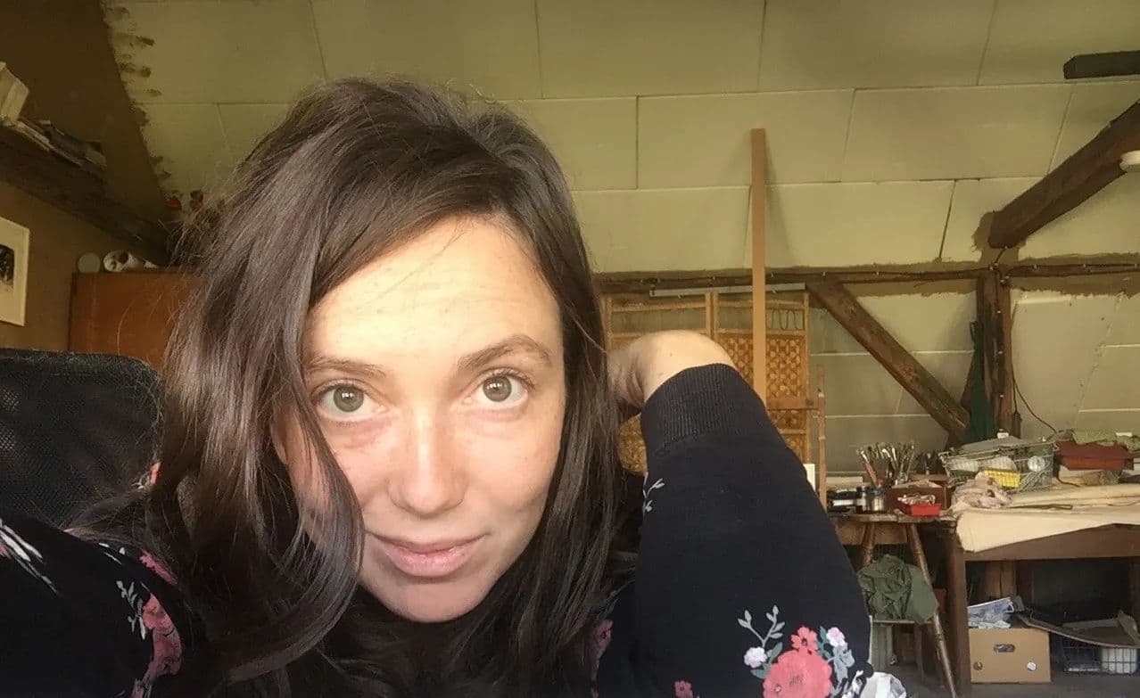 Portrait der Künstlerin Alica Khaet