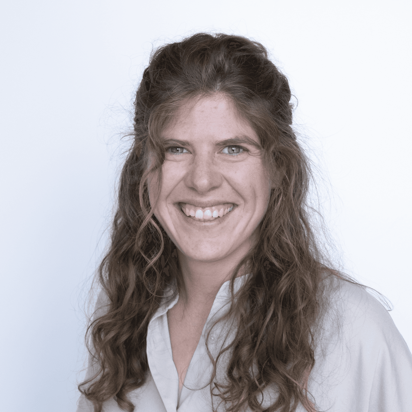 Marlene Franck ist Urbanistin und Stadtforscherin mit Begeisterung für die kollaborative Gestaltung von Räumen im Kontext sozial-ökologischer Herausforderungen.