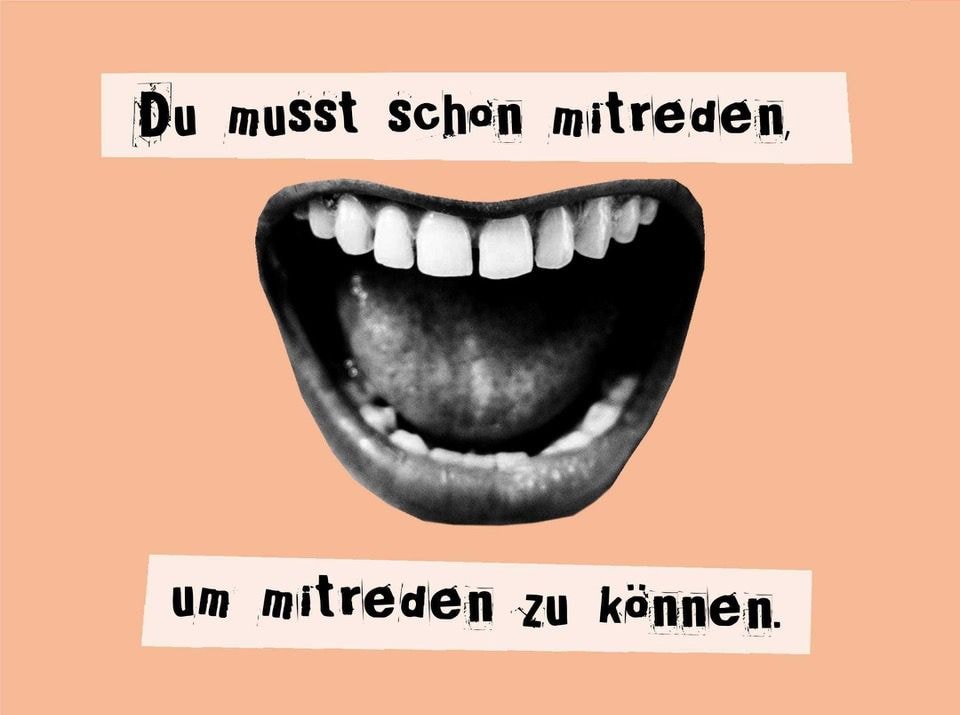 Eine Collage aus einem geöffneten Mund und einem Schriftzug