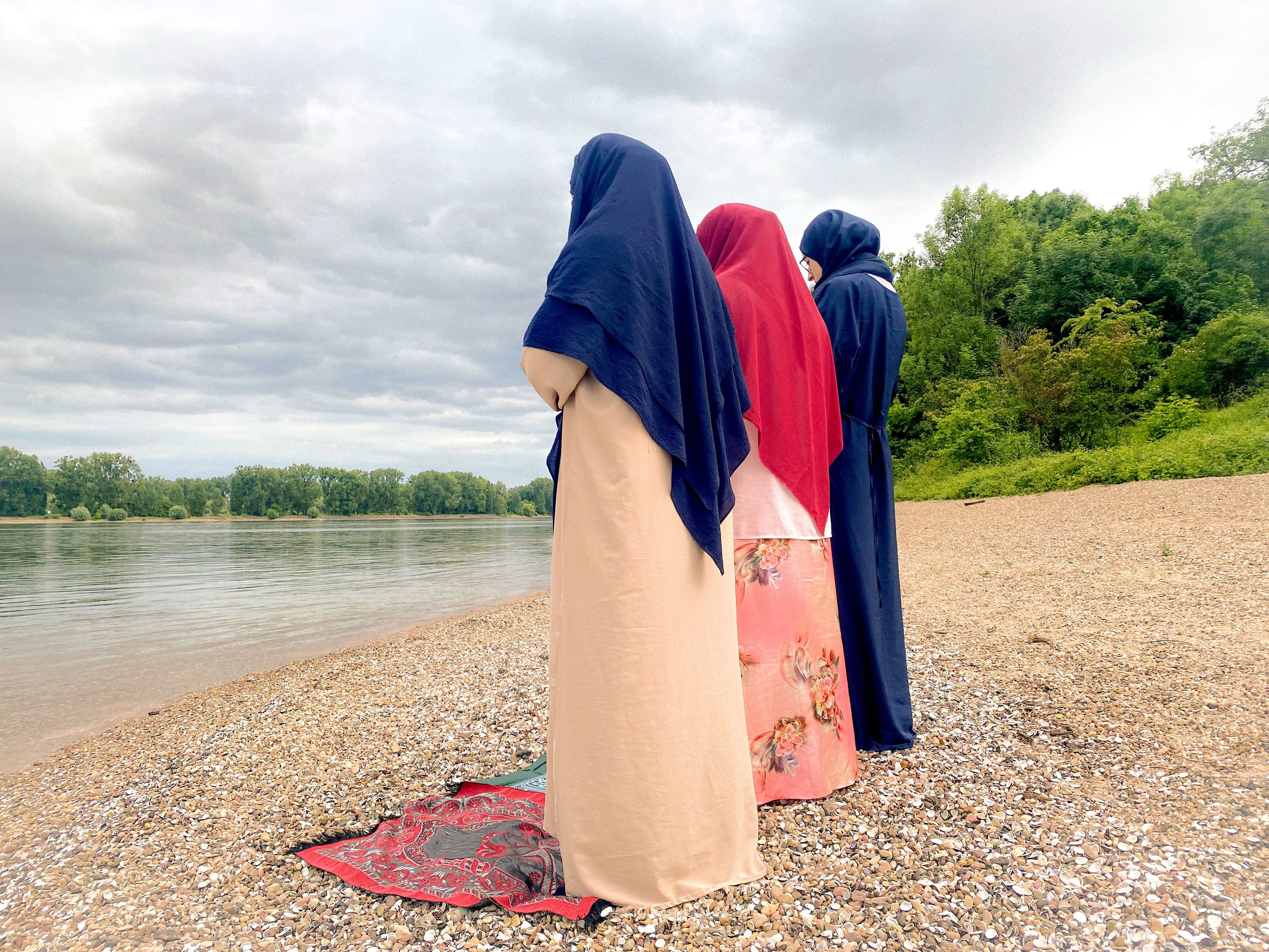 Encounters - Tracing Democracy